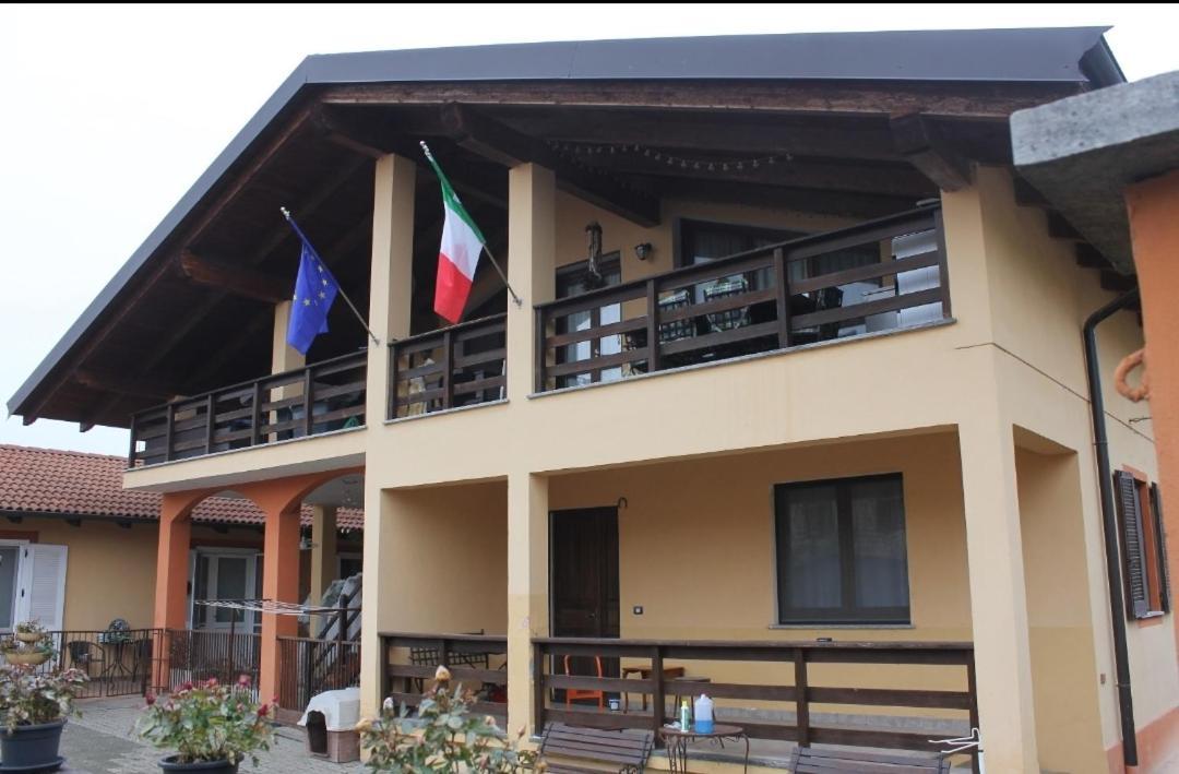 Bed and Breakfast G&G Giusy E Gabry Santhià Exterior foto